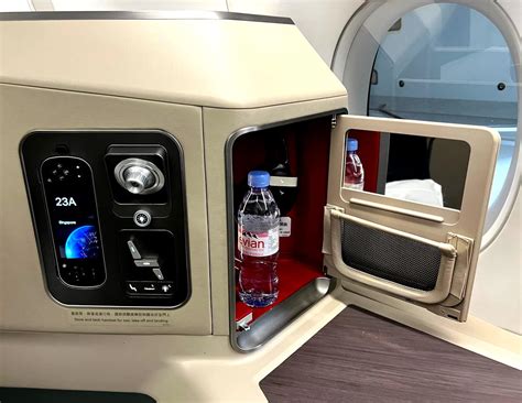 Cathay Pacific Business Class 的图像结果