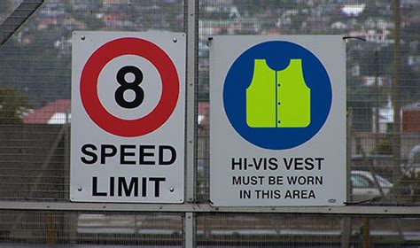 Custom Parking Signs & No Parking Signs at Best Price - Circleone