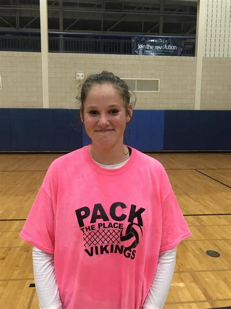 Girls Volleyball: Dynamic duo of Grace Hinchman, Anna Loberg lead ...