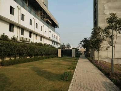 BPTP Park Floors in Sector 76, Faridabad: Price, Brochure, Floor Plan ...