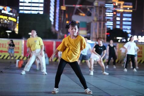 专业老师教你蒙古舞中的“摇篮步”复杂步子详细教，不怕你学不会,舞蹈,艺术舞蹈,好看视频