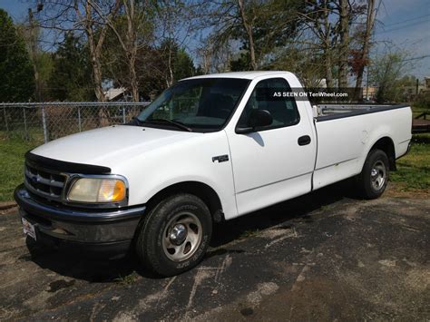 1997 Ford F - 150 Xl Standard Cab Pickup 2 - Door 4. 6l