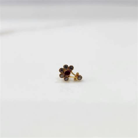 Sapphire Bouquet 18K Multi-Stone Gold Nose Pin – Yuvora