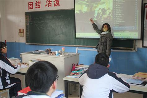 赴安庆外国语学校交流学习 - 平顶山市实验高中