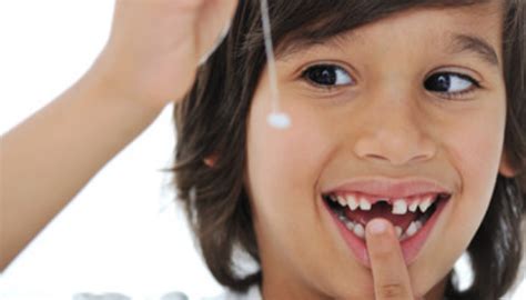 牙齿为什么会掉？如何预防牙齿掉落-爱康健齿科