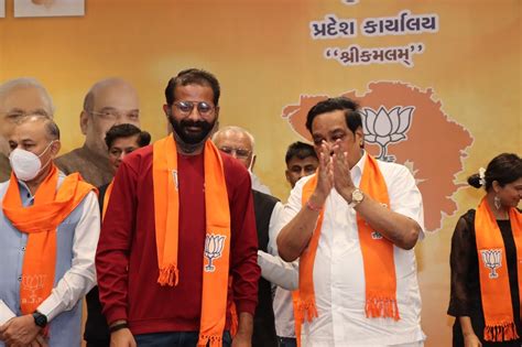 Leading actors of Gujarati film industry including Bhakti Kubawat ...