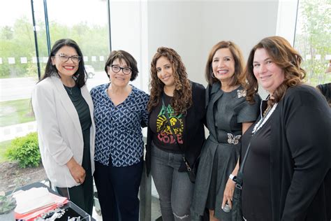 100 Arab American Women Who Care celebrate 10th anniversary, donate $10,000 to local organization