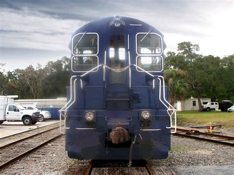 EMD SW1200 Locomotive 的图像结果