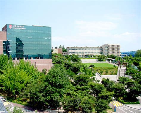 韩国本科留学申请时间规划