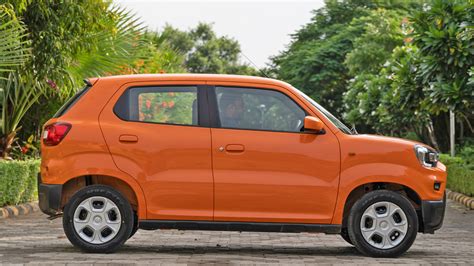 Maruti Suzuki S-Presso 2019 VXi+ Exterior Car Photos - Overdrive