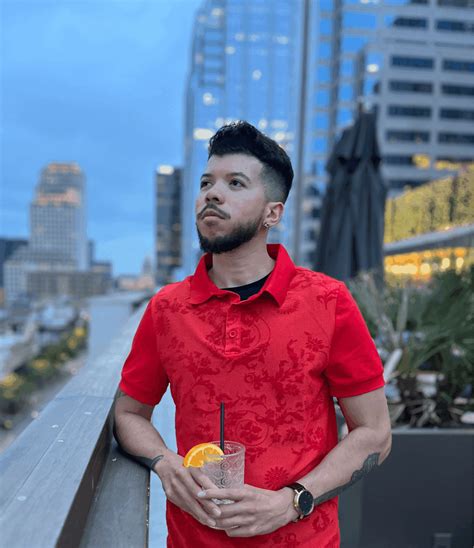 Meet Nick Alvarez – CanvasRebel Magazine