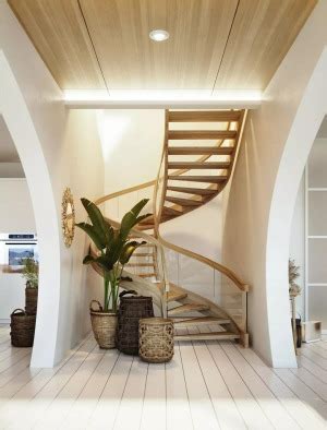 27款复式楼梯创意设计 打造亮眼复式好家居 - 家居装修知识网