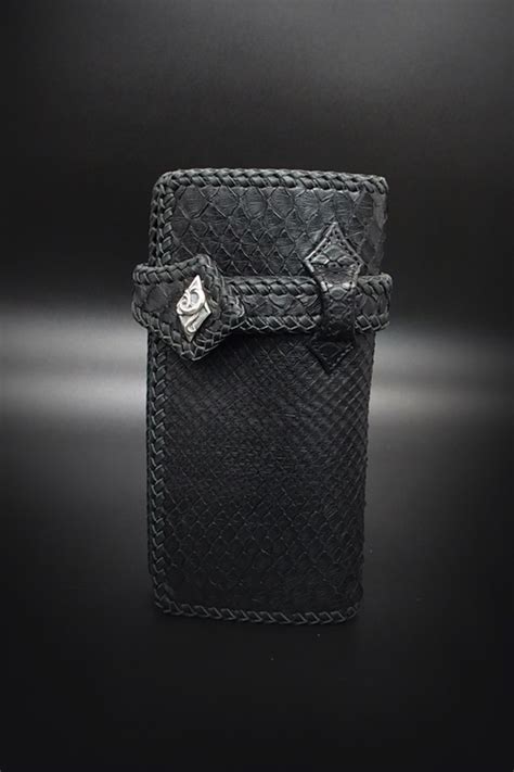 Item No.0483：Draw the wild Wallet/Diamond python BLACK /L-fin | Rizard ...