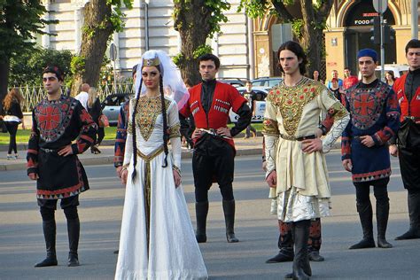 Population and Language – Tours to Uzbekistan & Central Asia & Caucasus