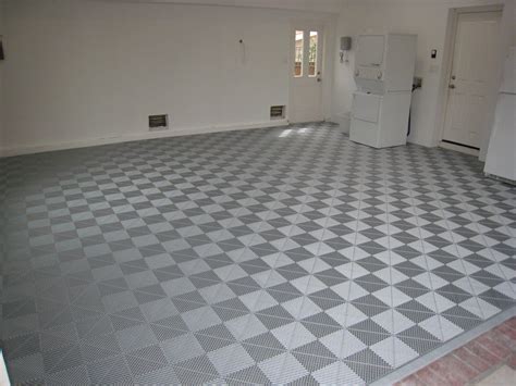 Motofloor Modular Garage Flooring Tiles | GoodDesign