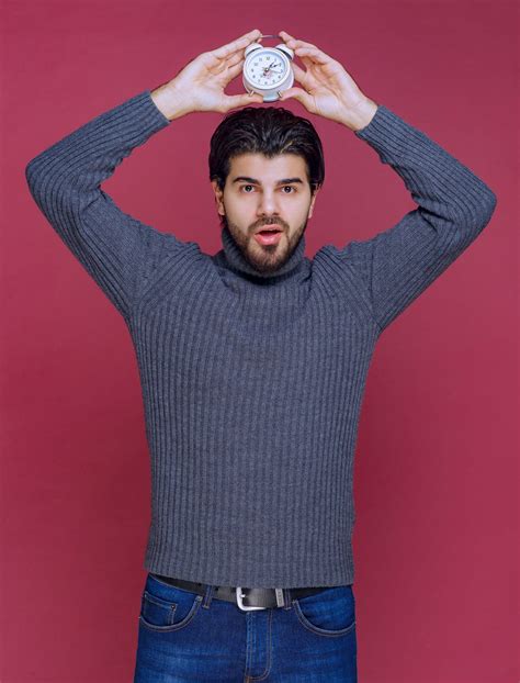 How to Tell If a Man Is Emotionally Available in Less than 15 Minutes ...