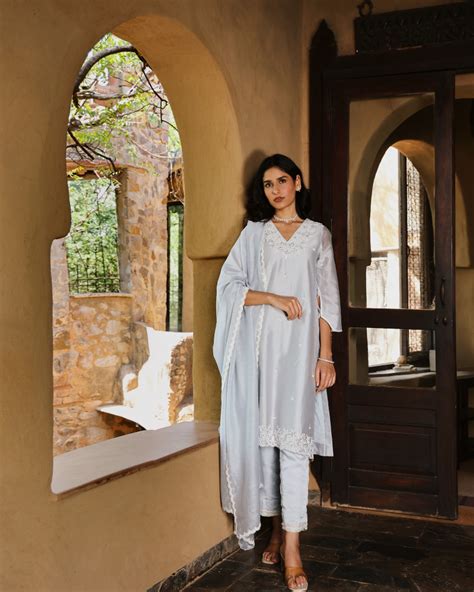 Dewdrop Suit set – House of Ta-Ya