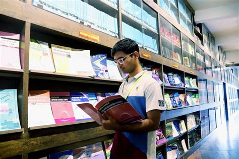 SIMATS Engineering Chennai B.E fee is Rs. 1,50,000/- per year Review by ...