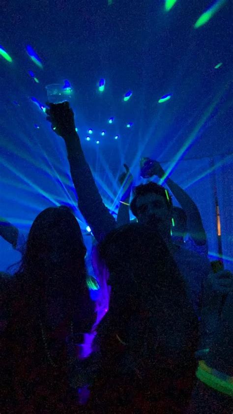 Techno Rave Party 的图像结果