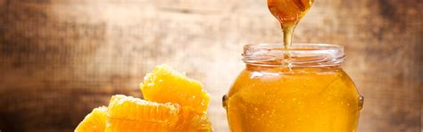 Beeswax vs. Soy Wax: Key Differences - Alphawax