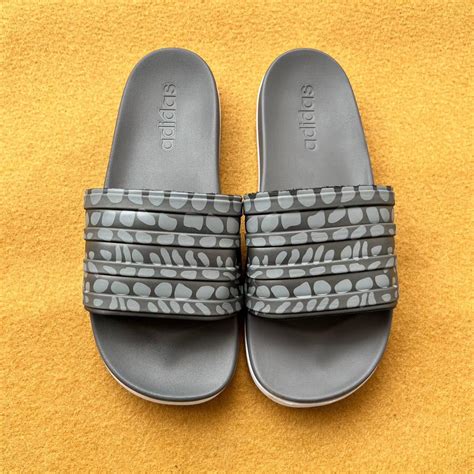 ADIDS-PRINTED-ADILETTE-SLIDES (GREY) – Shoekeens