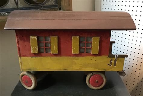 Home Page - The Yellow Garage