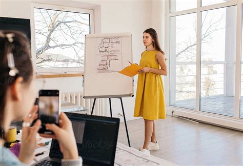 Business Meeting Stock 的图像结果