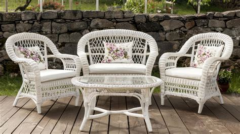 White wicker patio furniture set 53485244 Stock Photo at Vecteezy