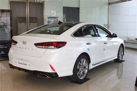 2017 Hyundai Sonata Sport 2.0T w/Black