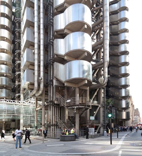 British High-Tech Design 的图像结果