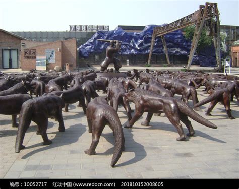 独斗群狼雕塑高清图片下载_红动中国