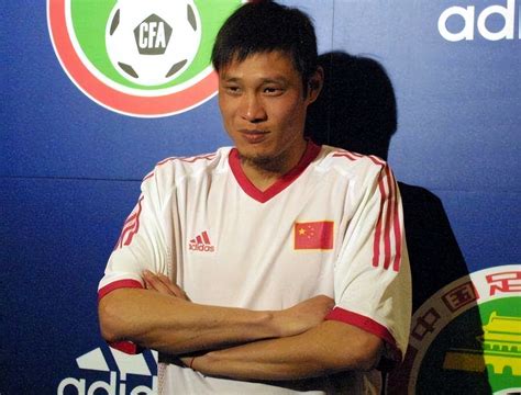 好怀念90年代足球小将 巅峰时候范志毅还是亚洲足球先生|范志毅|巅峰|国安_新浪新闻
