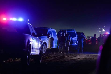 Texas Helicopter Crash Near Mexican Border Kills 3 - The New York Times