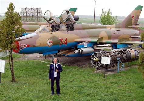 Музей авиационной техники на территории аэродрома "Таганрог-Центральный"
