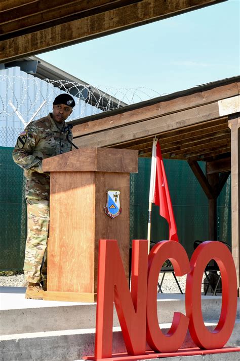 BLC Graduation 的图像结果