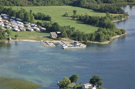 Fishers Point Mobile Park in Fishers Landing, NY, United States ...