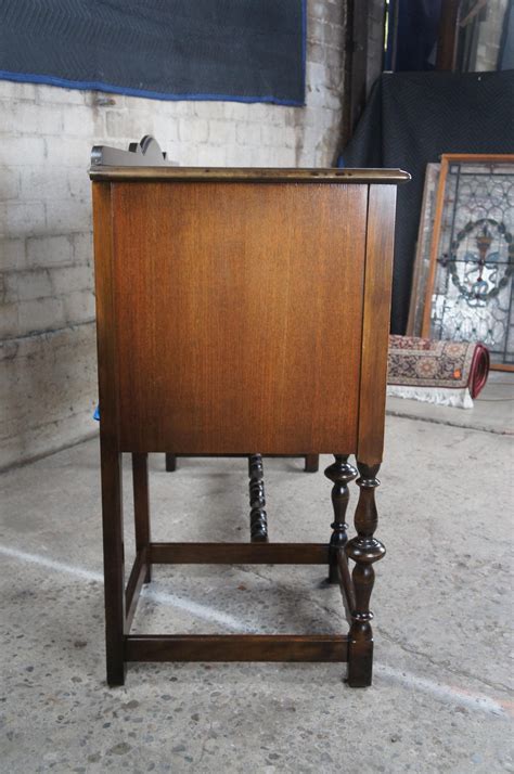 Antique Grand Rapids Chair Co. William and Mary Walnut Sideboard ...