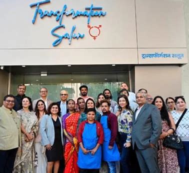 First Transgender Salon In Mumbai Transgenders को सशक्त बनाने के लिए ...