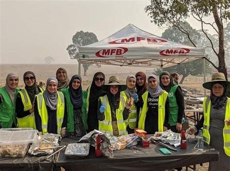 How The Heroes Of The Australian Bushfires Are Proving That Humanity ...