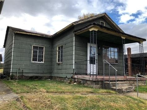 808 S 8th St, Ironton, OH 45638 | MLS# 175109 | Homes.com