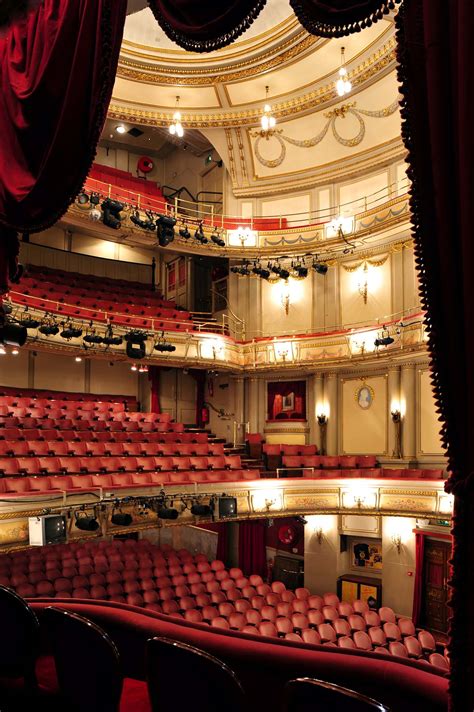 Noel Coward Theatre | Aedas