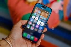 iOS 26 Lets You Turn Off Liquid Glass (for Real, This Time). Here’s How.