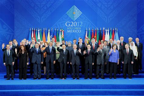 G20峰会领导人大合影 为何这三位站在最中间