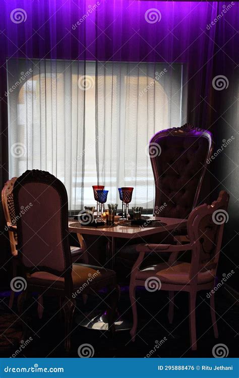 Wonderland Imaginative Cuisine Restaurant Aboard Royal Caribbean ...