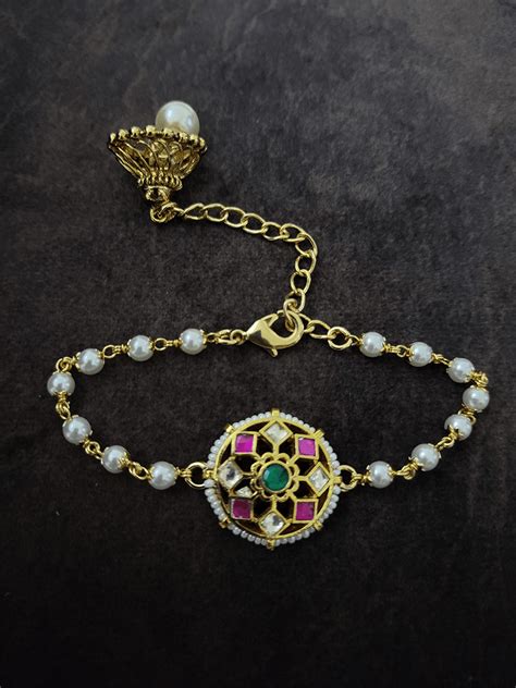 Paachi kundan circular bhabhi rakhi – Odara Jewellery