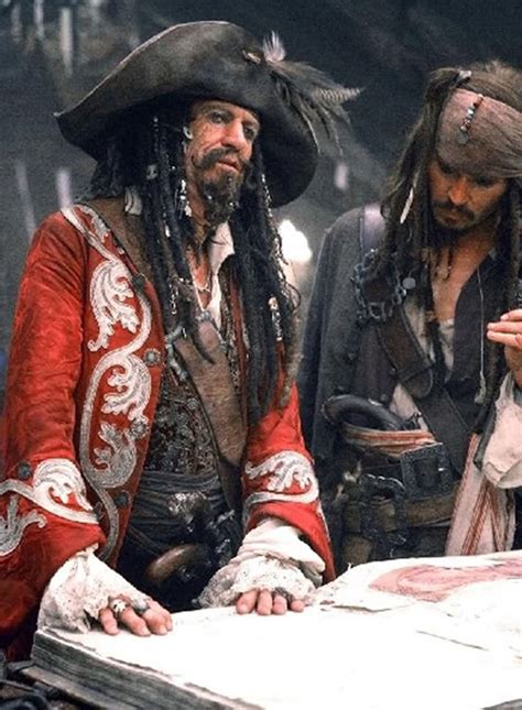 *CAPTAIN TEAGUE (Keith Richards) ~ PIRATES of the CARIBBEAN: | Piratas ...