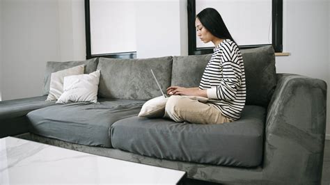 Top Front Desk Receptionist Job Titles for 2025