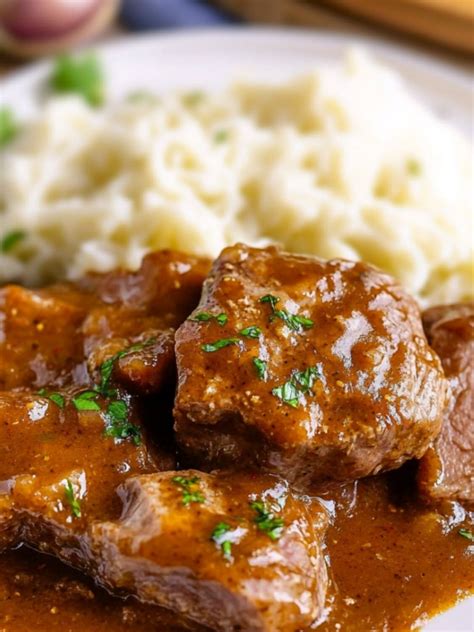 Crock Pot Cubed Steak