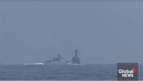 中美军舰险在台海相撞，我舰全速前进，逼近166米，美舰被迫改道_腾讯新闻