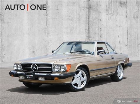 Mercedes-Benz 560SL - AUTO ONE Group
